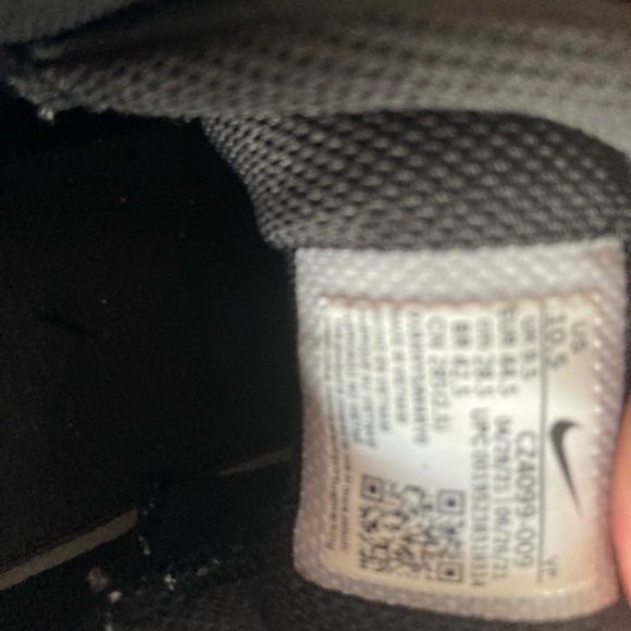 Nike black Gianni’s antetokounmpo size 10.5 mens used - Picture 8 of 10